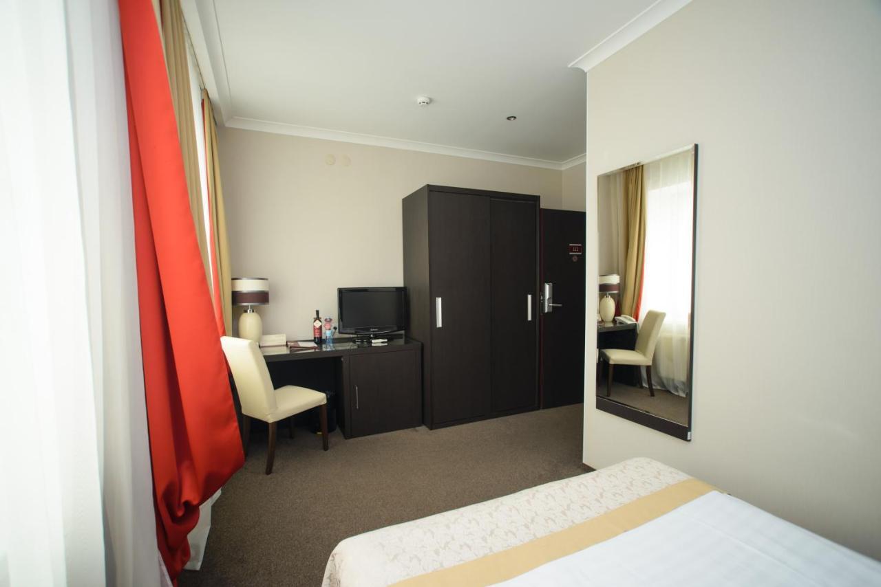 Optima Collection Kharkiv Hotel ภายนอก รูปภาพ